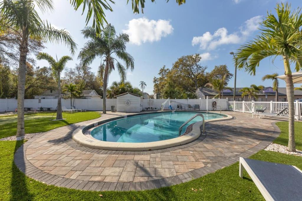 Located By The Beach 1 Bedroom With Parking And Pool Clearwater Exterior foto